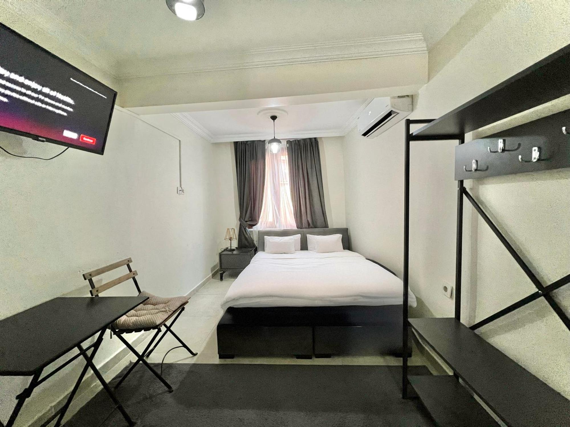 Mr Miller Suite Istanbul Exterior photo